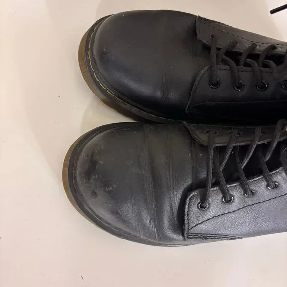 Dr. Martens Black Vegan leather Lace Up Boots Women's 5 - Picture 6 of 9
